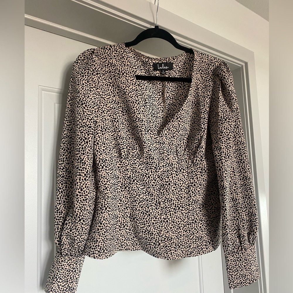 Lulus | Cheetah Print Button-Up Blouse